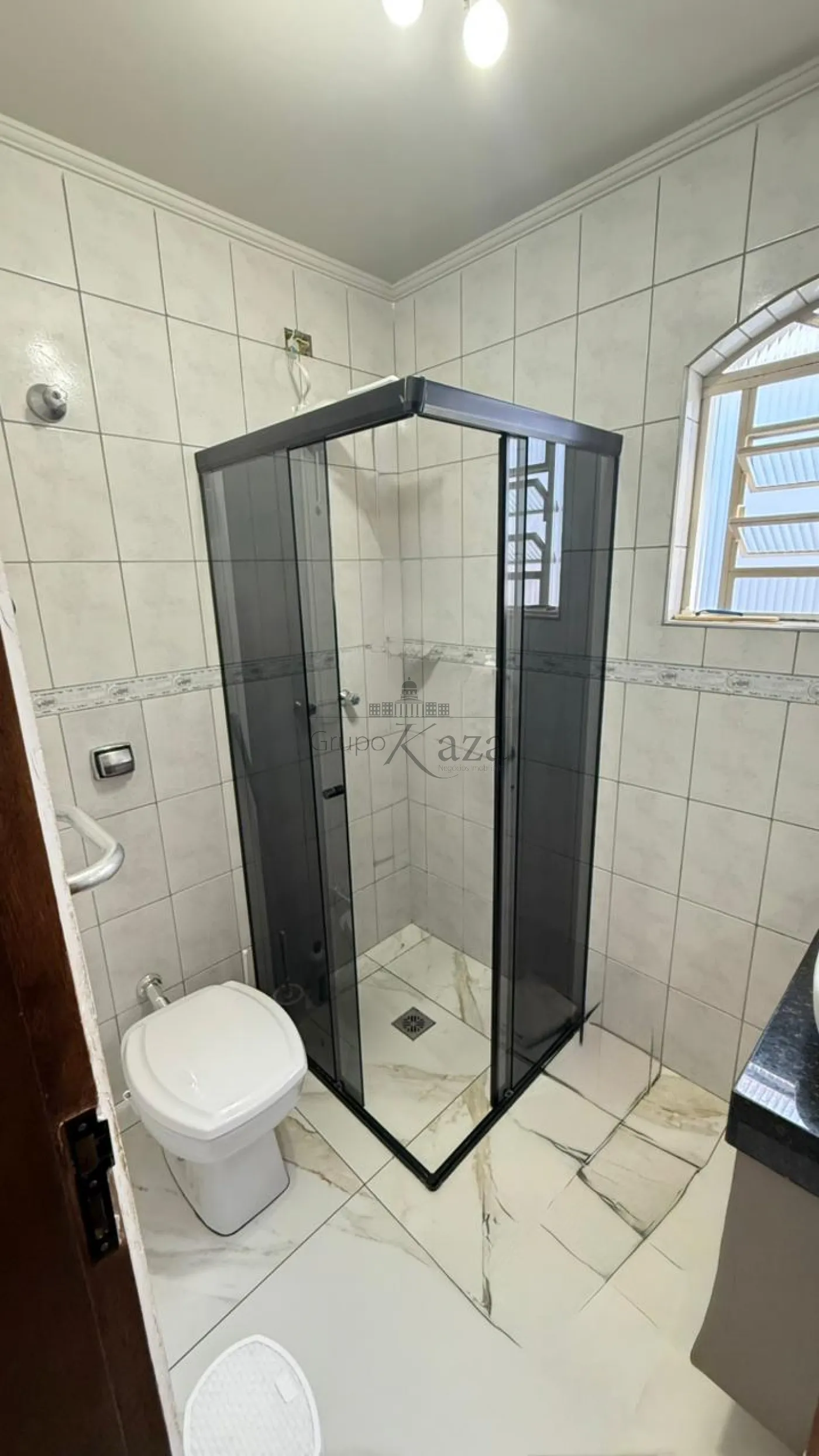Foto 18 de Casa Geminada em Conjunto Residencial Trinta e Um de Março, São José dos Campos - imagem 18