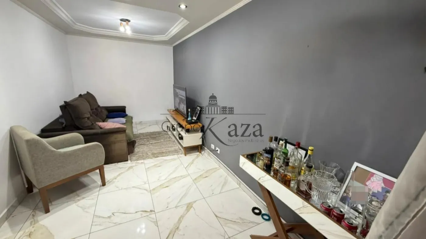 Foto 4 de Casa Geminada em Conjunto Residencial Trinta e Um de Março, São José dos Campos - imagem 4
