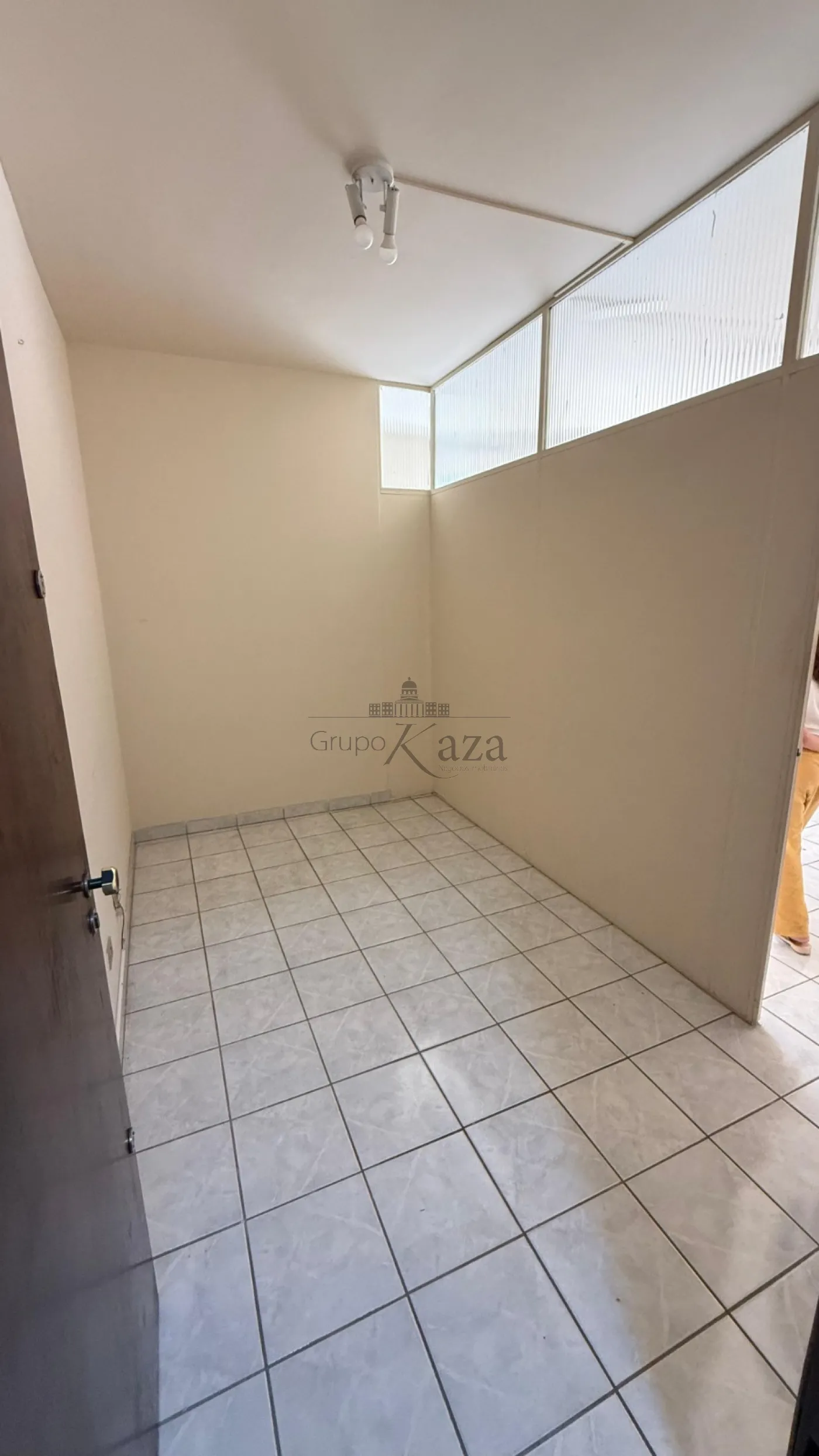 Foto 4 de Comercial Sala Condomínio em Centro, Jacareí - imagem 4