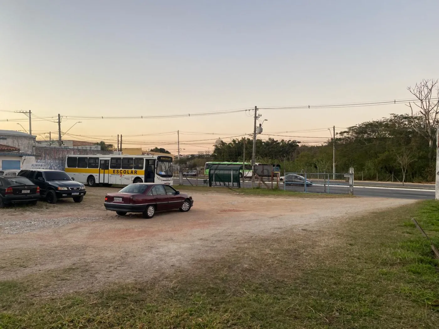 Foto 3 de Terreno Padrão em Parque Novo Horizonte, São José dos Campos - imagem 3