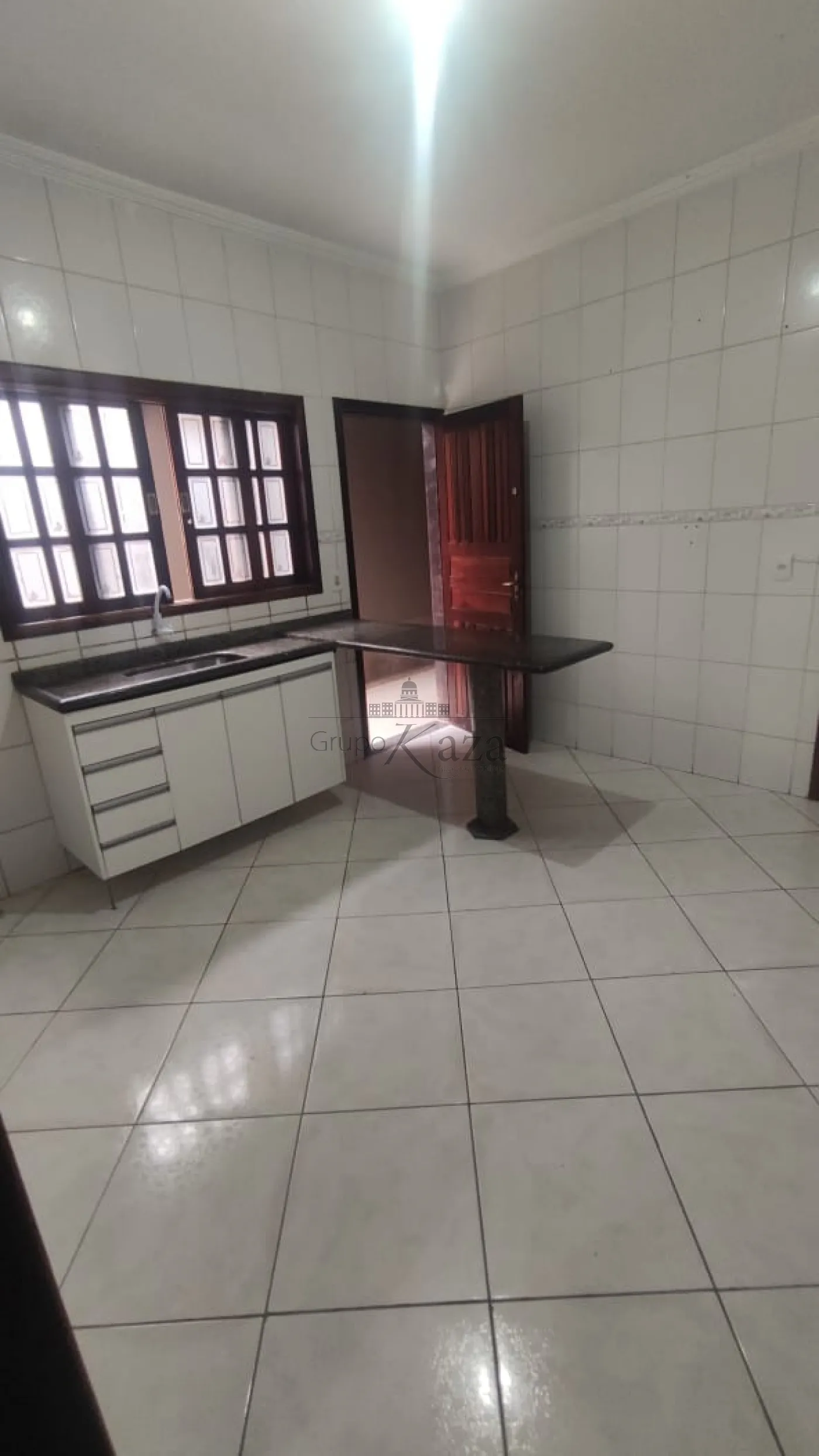 Foto 2 de Casa Padrão em Loteamento Residencial Vista Linda, São José dos Campos - imagem 2