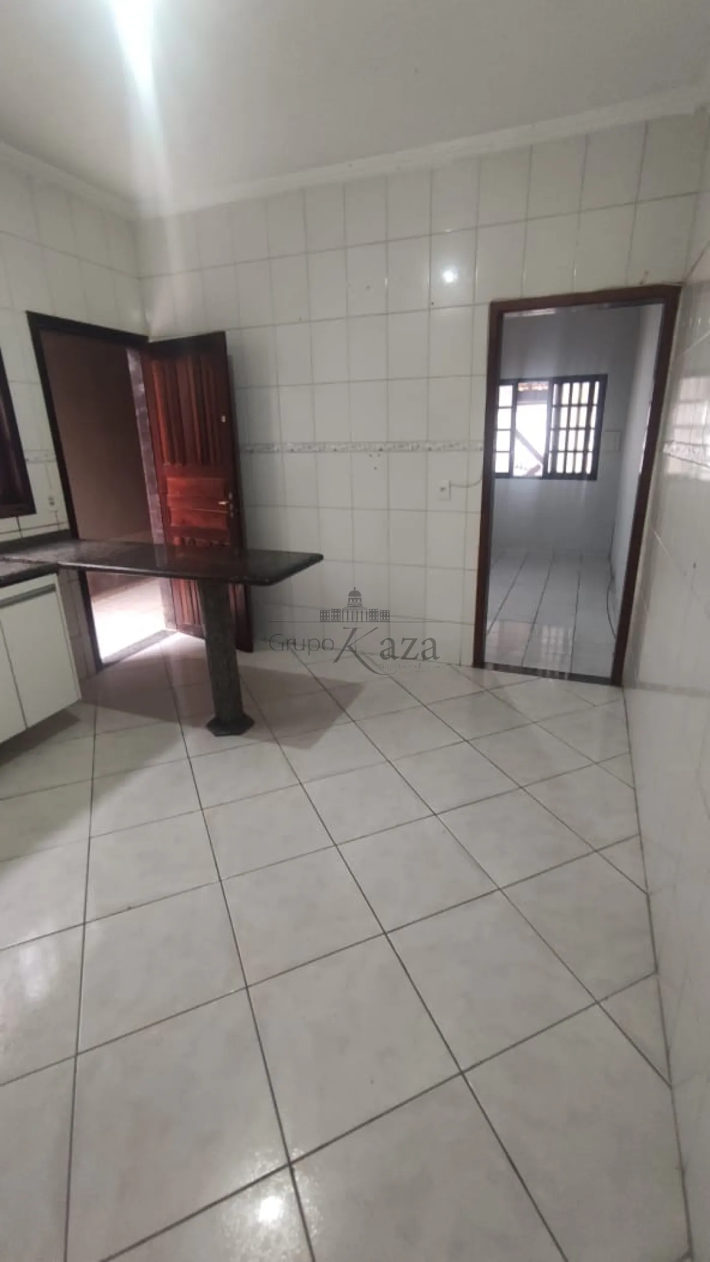 Foto 1 de Casa Padrão em Loteamento Residencial Vista Linda, São José dos Campos - imagem 1