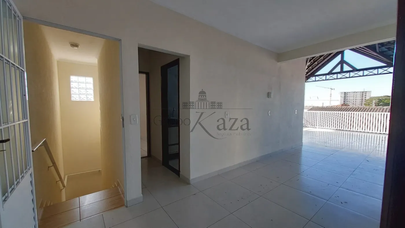 Foto 8 de Casa Sobrado em Jardim Ismênia, São José dos Campos - imagem 8
