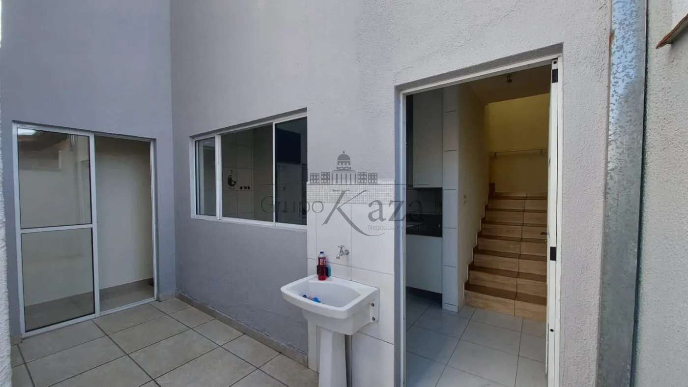Foto 6 de Casa Sobrado em Jardim Ismênia, São José dos Campos - imagem 6