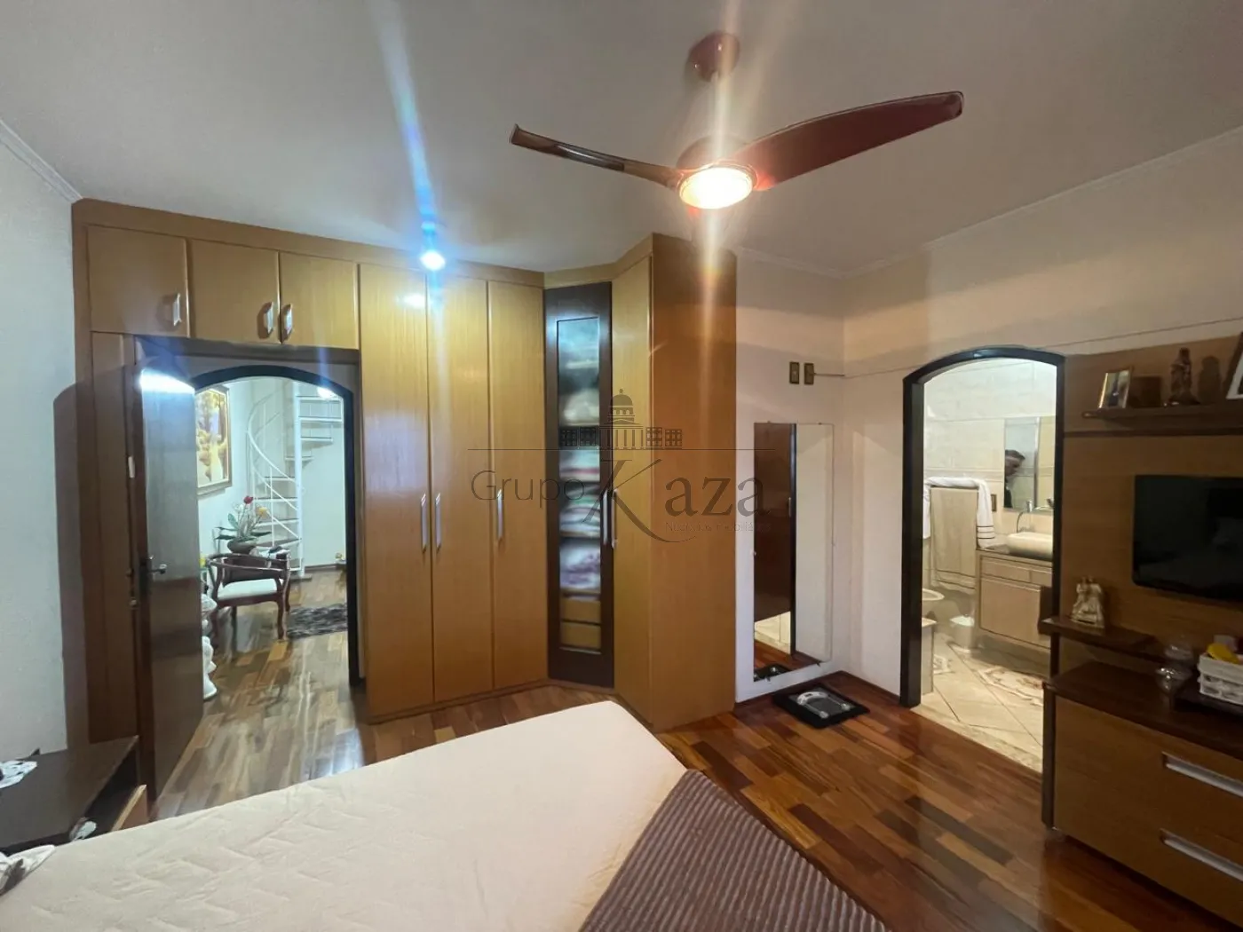 Foto 27 de Casa Sobrado em Vila Tesouro, São José dos Campos - imagem 27