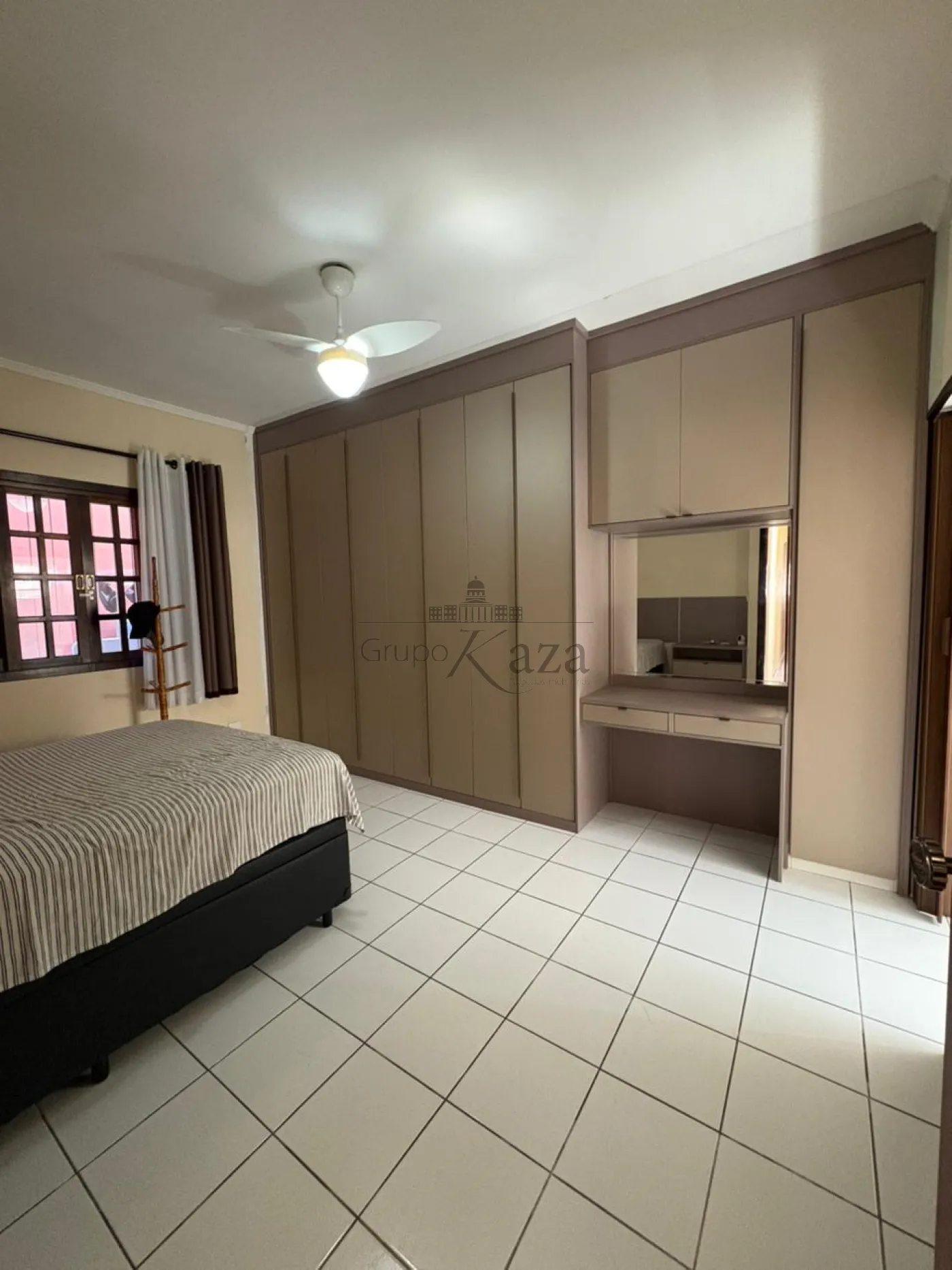 Foto 15 de Casa Padrão em Jardim Santa Maria, Jacareí - imagem 15