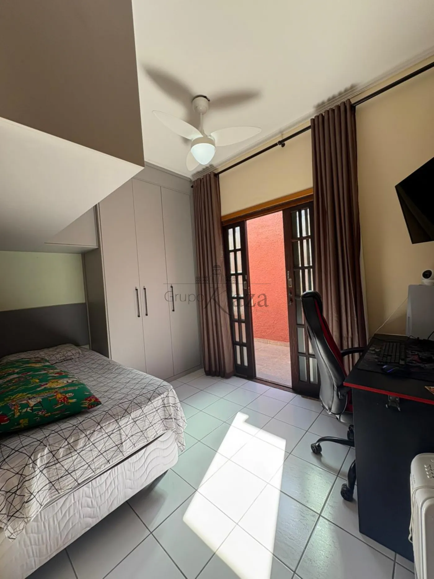 Foto 17 de Casa Padrão em Jardim Santa Maria, Jacareí - imagem 17