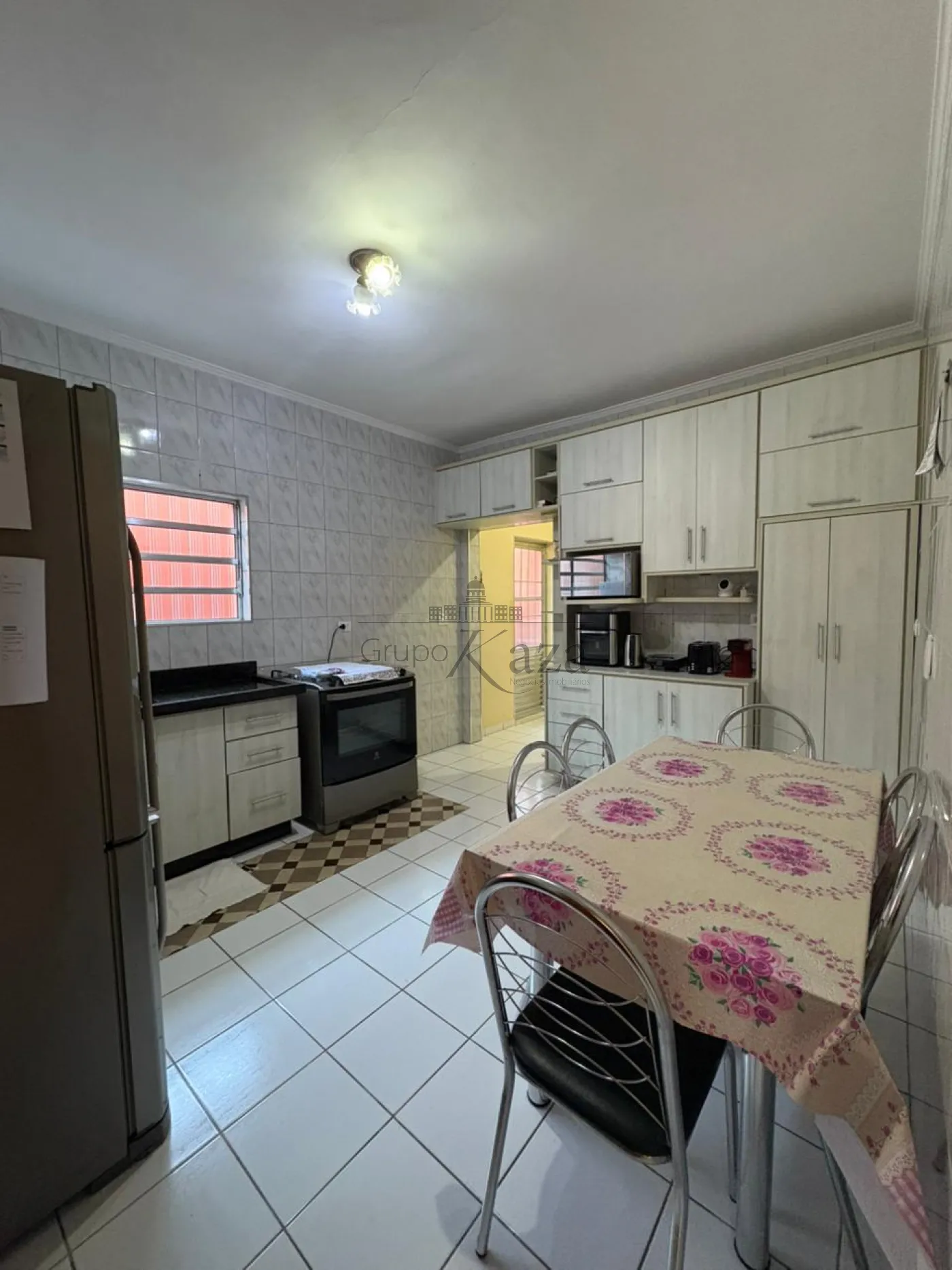 Foto 9 de Casa Padrão em Jardim Santa Maria, Jacareí - imagem 9