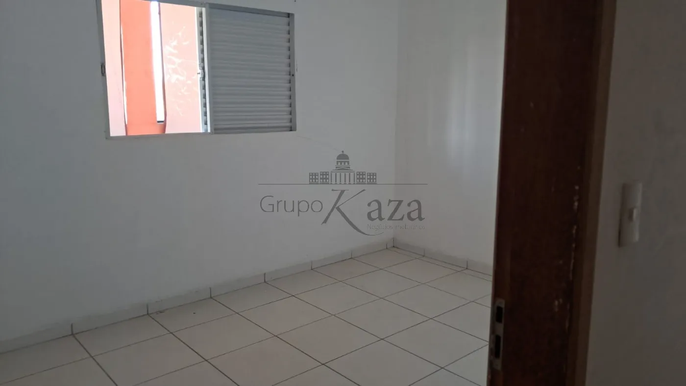 Foto 3 de Casa Kitnet em Conjunto Residencial Galo Branco, São José dos Campos - imagem 3
