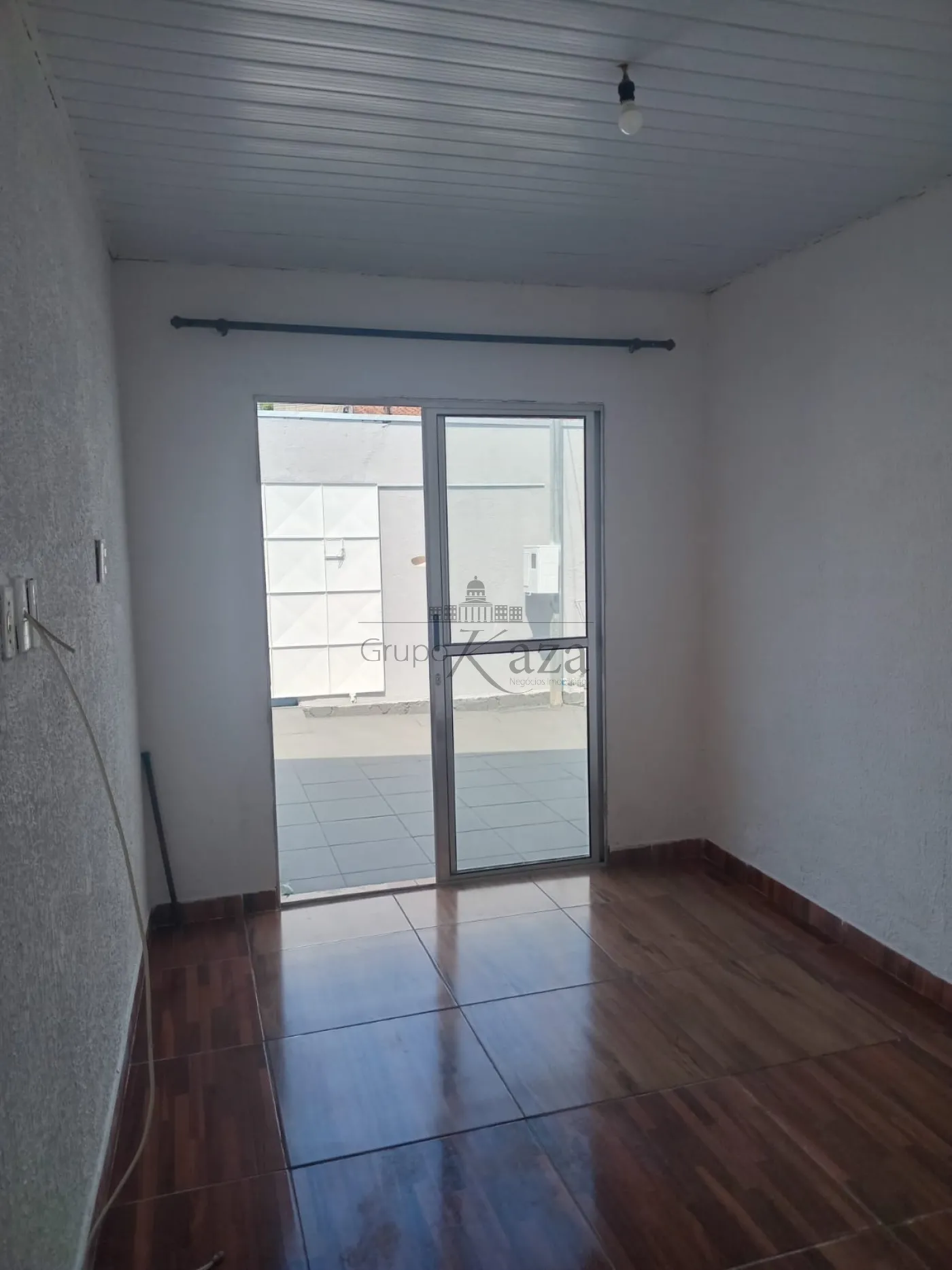 Foto 1 de Casa Padrão em Campo dos Alemães, São José dos Campos - imagem 1