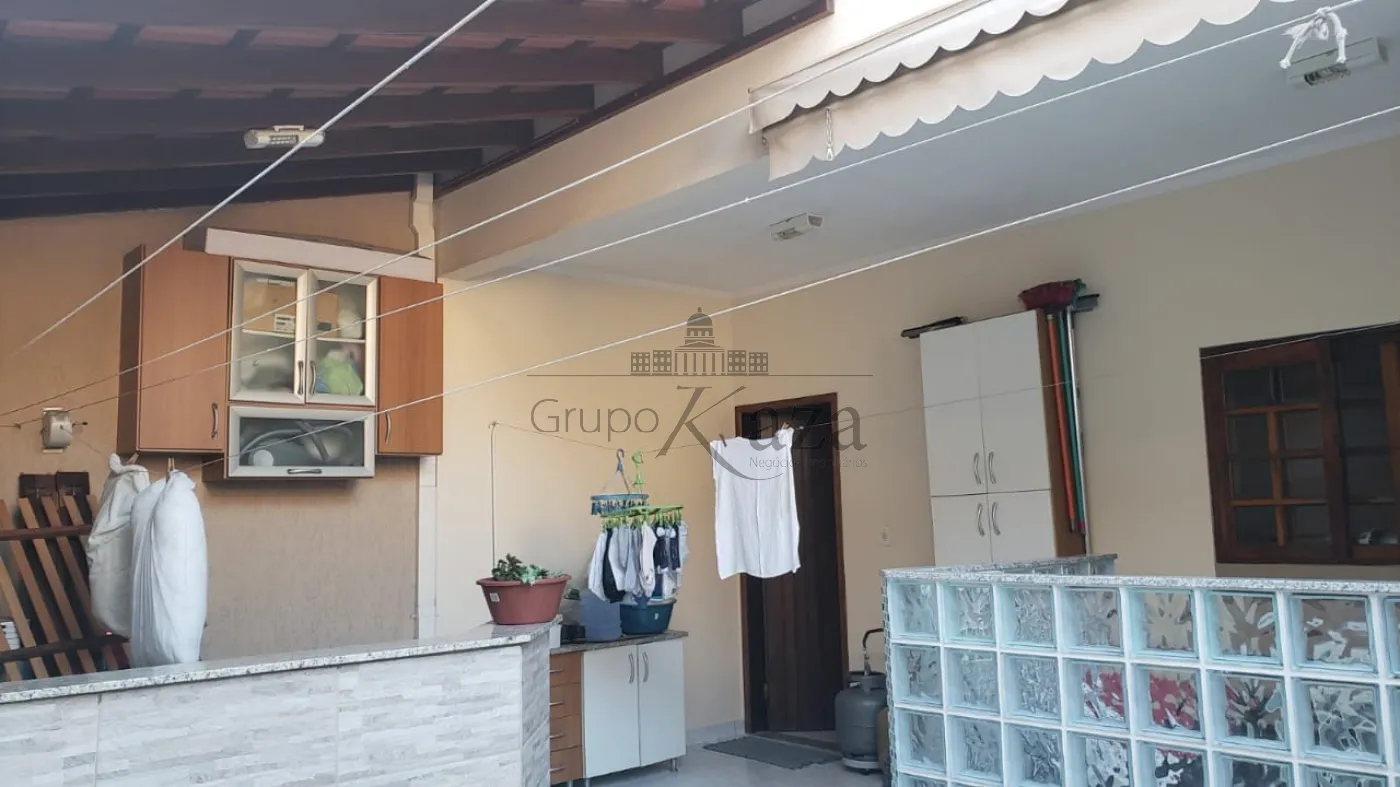 Foto 8 de Casa Padrão em Jardim Sul, São José dos Campos - imagem 8