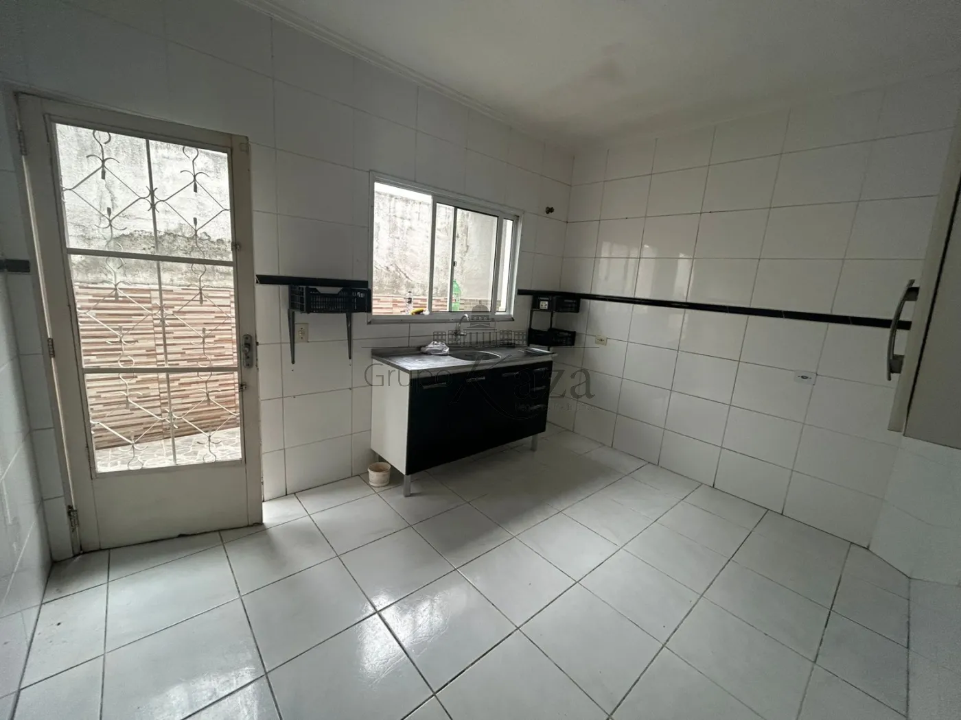 Foto 2 de Casa Padrão em Jardim Altos de Santana II, Jacareí - imagem 2