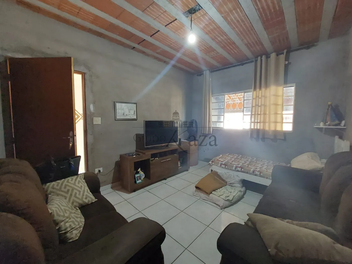 Foto 1 de Casa Padrão em Parque dos Ipês, São José dos Campos - imagem 1