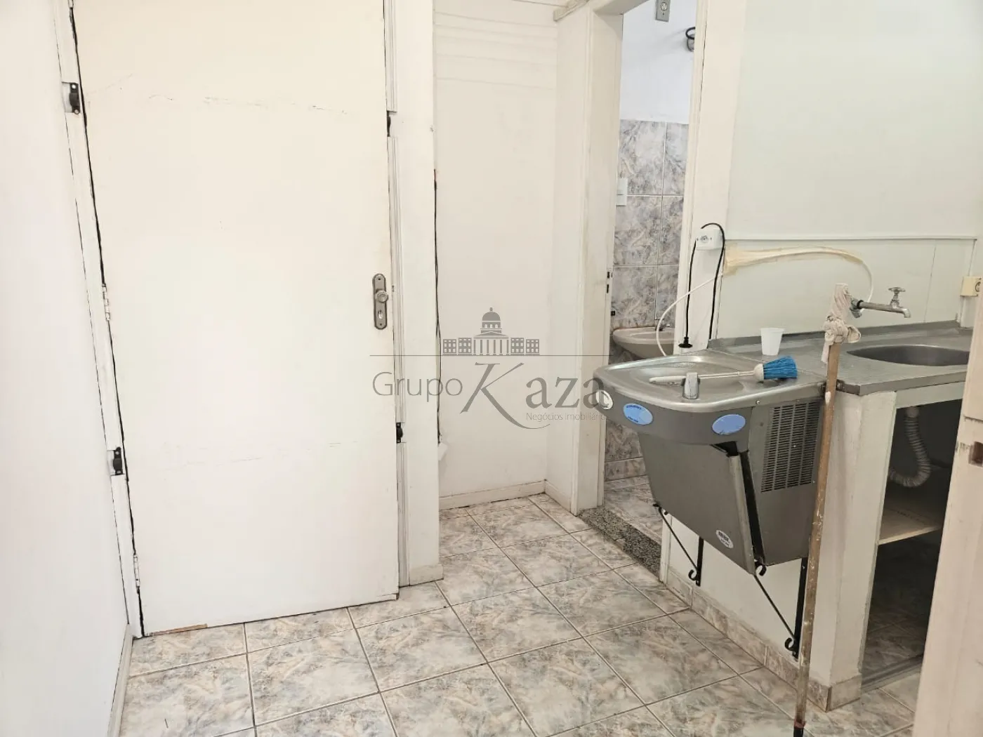 Foto 4 de Comercial Sala em Bosque dos Eucaliptos, São José dos Campos - imagem 4