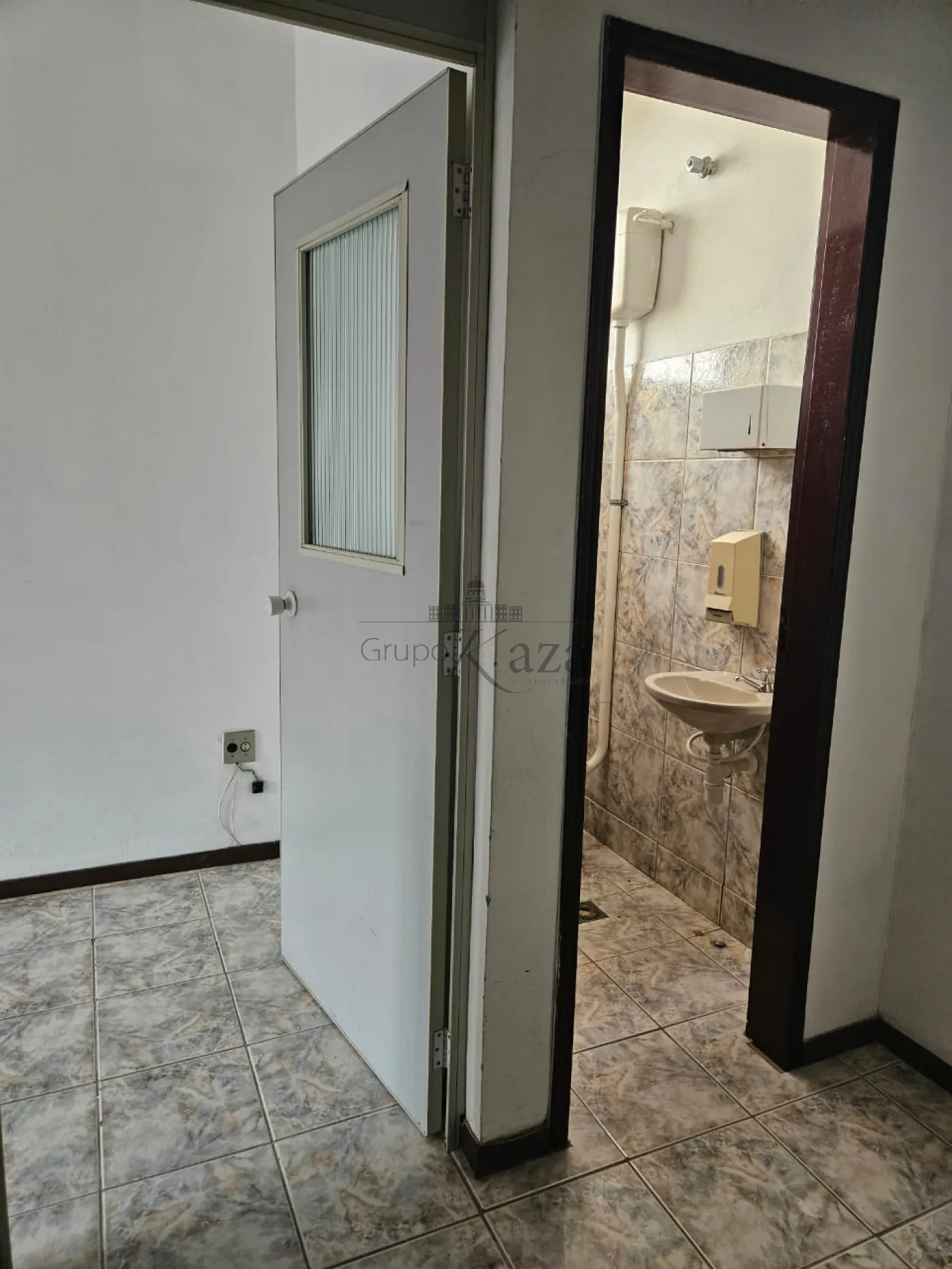 Foto 8 de Comercial Sala em Bosque dos Eucaliptos, São José dos Campos - imagem 8