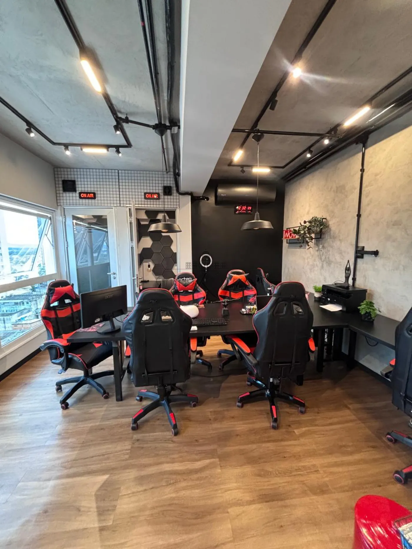 Foto 1 de Comercial Sala Condomínio em Centro, São José dos Campos - imagem 1