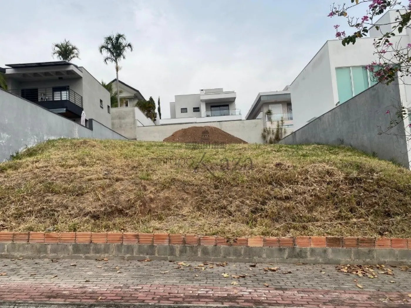 Foto 1 de Terreno Condomínio em Condomínio Residencial Jaguary, São José dos Campos - imagem 1