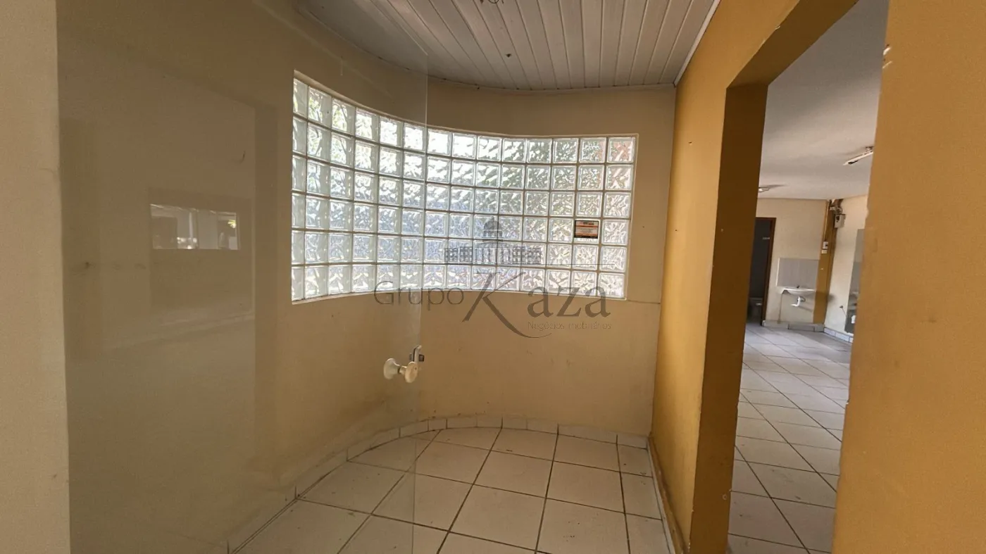 Foto 21 de Comercial Ponto Comercial em Centro, Jacareí - imagem 21