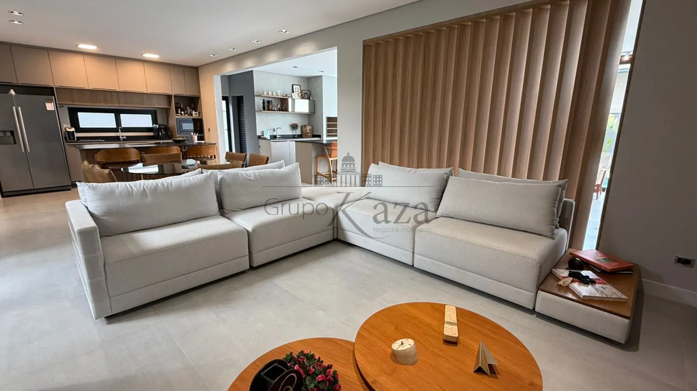 Foto 13 de Casa Condomínio em Condomínio Residencial Monte Carlo, São José dos Campos - imagem 13