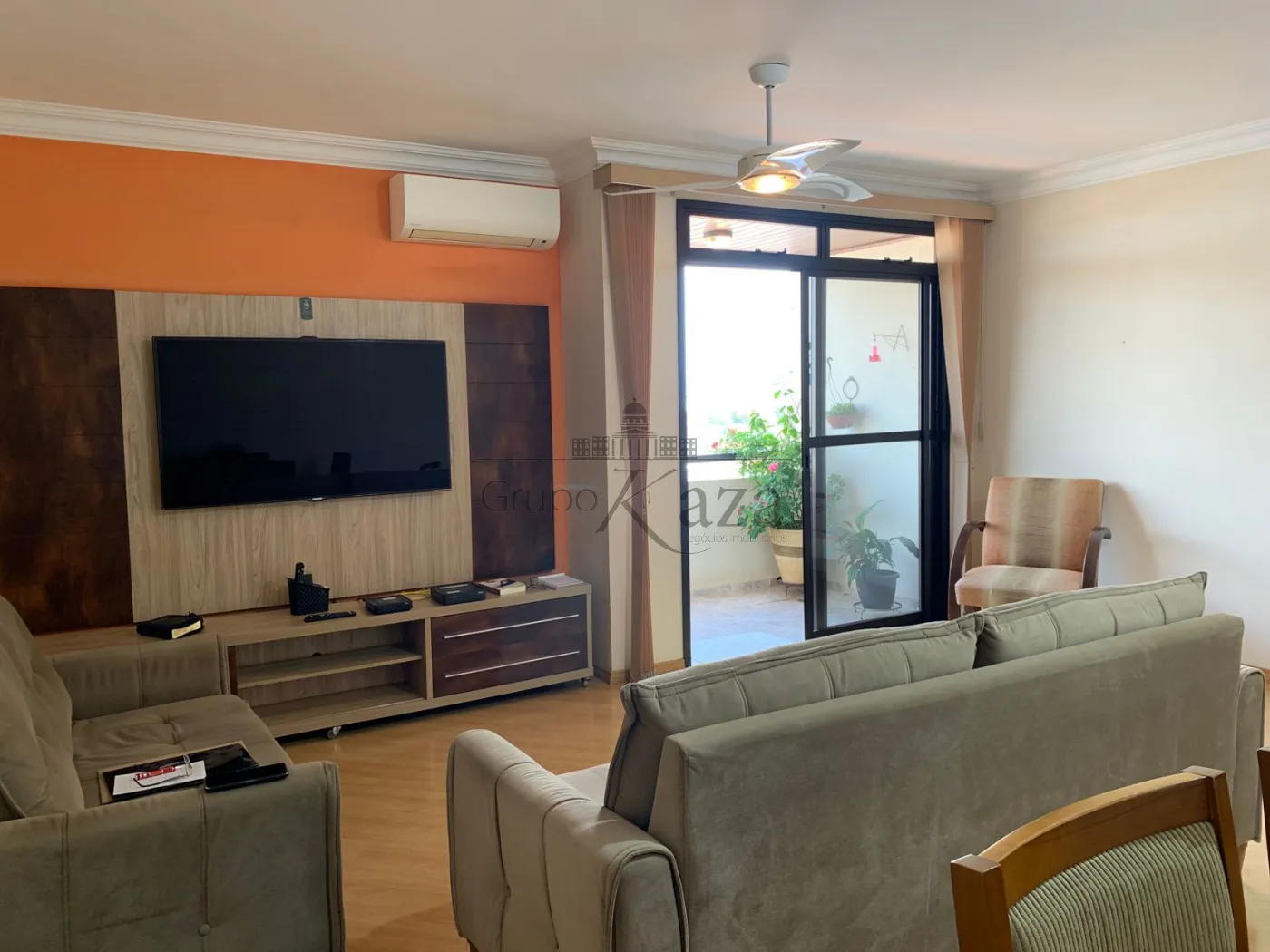 Foto 2 de Apartamento Padrão em Bosque dos Eucaliptos, São José dos Campos - imagem 2