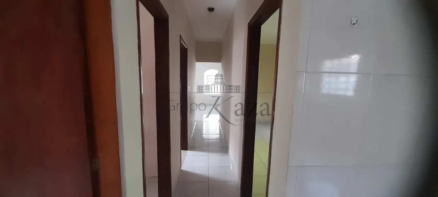 Foto 3 de Casa Padrão em Bosque dos Eucaliptos, São José dos Campos - imagem 3