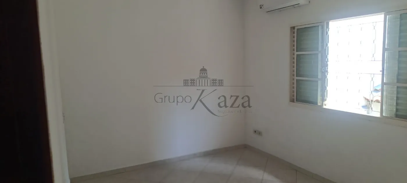 Foto 12 de Casa Sobrado em Jardim Satélite, São José dos Campos - imagem 12