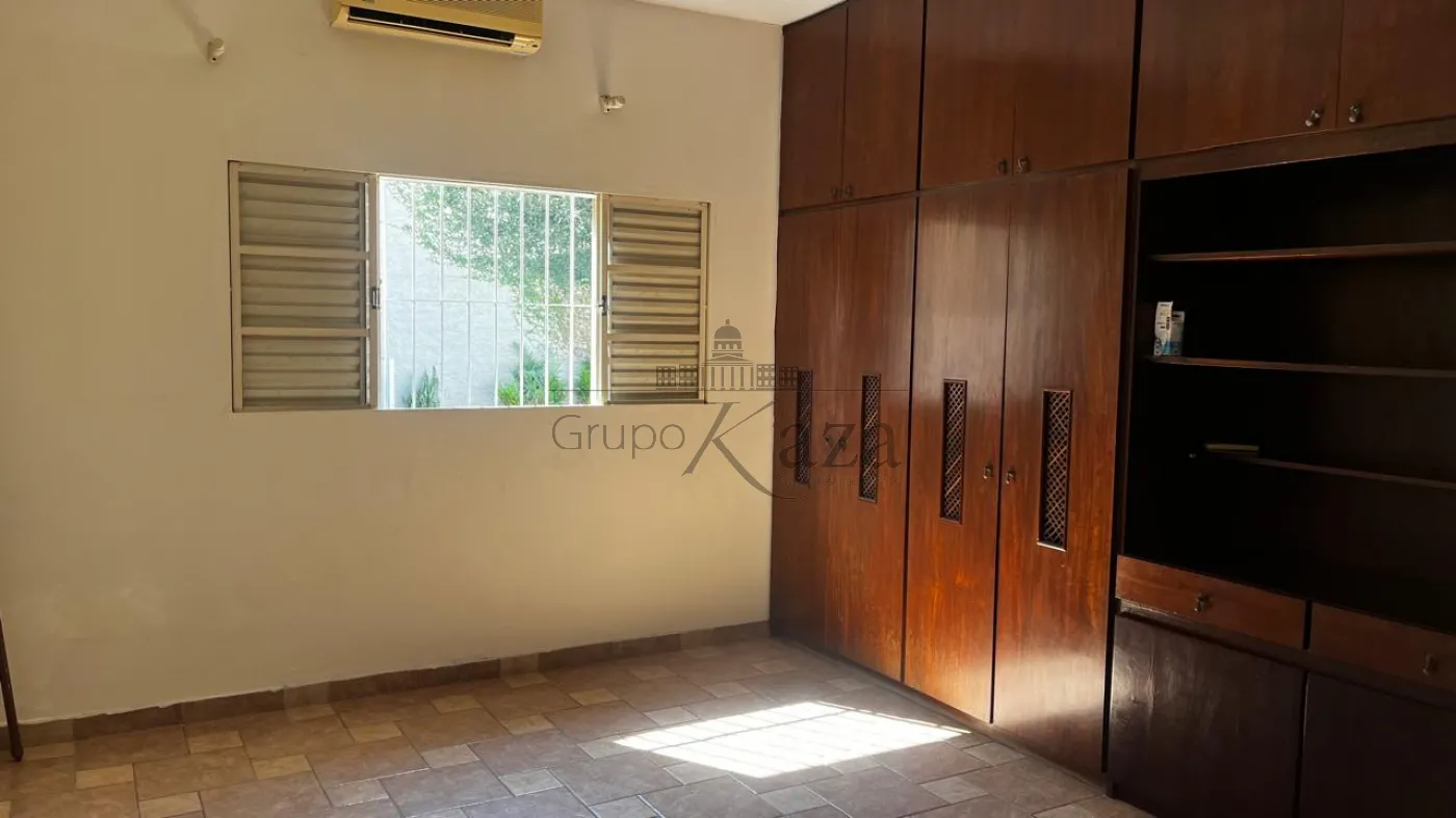 Foto 9 de Casa Térrea em Jardim Motorama, São José dos Campos - imagem 9