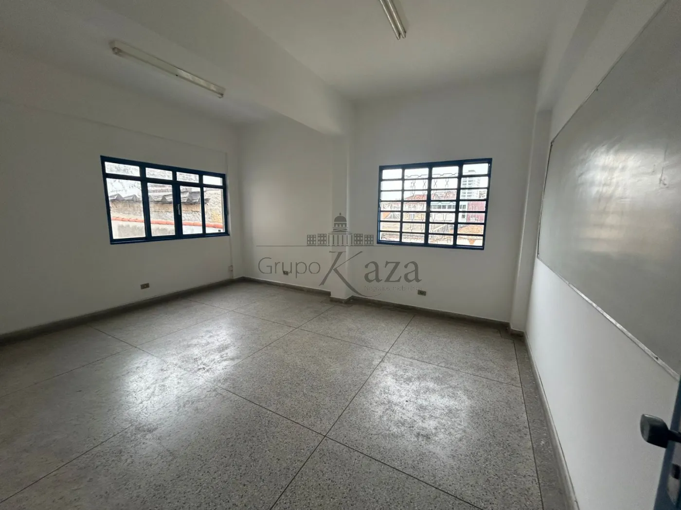 Foto 2 de Comercial Prédio em Centro, Jacareí - imagem 2 Foto 2 de Comercial Prédio em Centro, Jacareí - imagem 2