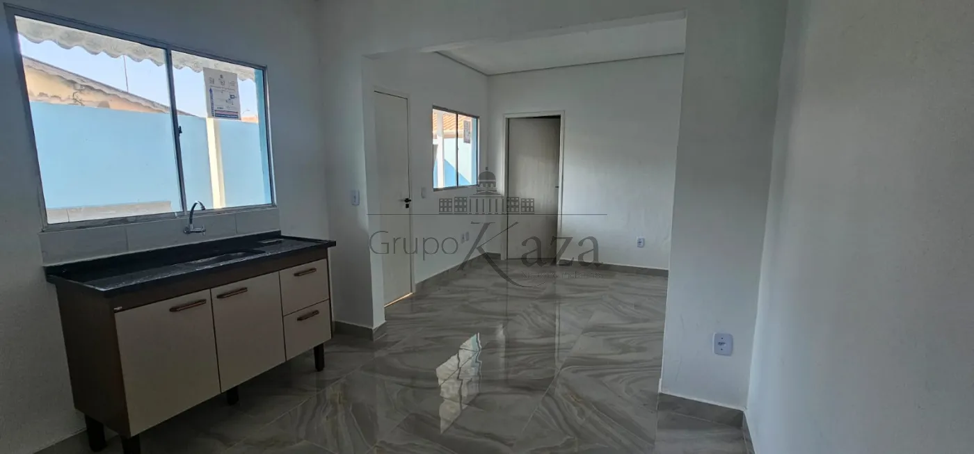Foto 3 de Casa Edicula em Jardim da Granja, São José dos Campos - imagem 3