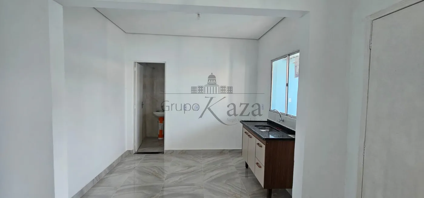 Foto 4 de Casa Edicula em Jardim da Granja, São José dos Campos - imagem 4