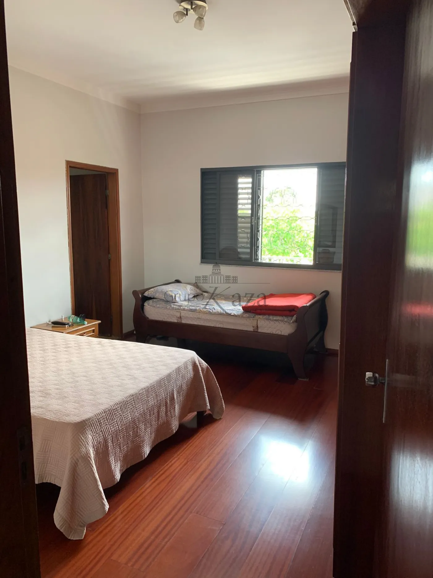 Foto 19 de Casa Comercial  Residencial em Vila Tesouro, São José dos Campos - imagem 19