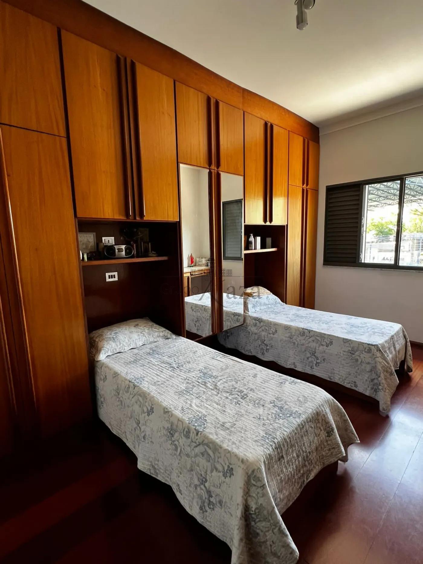 Foto 16 de Casa Comercial  Residencial em Vila Tesouro, São José dos Campos - imagem 16