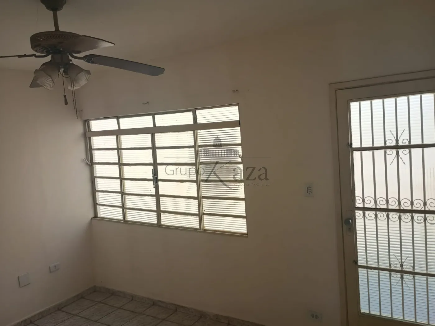 Foto 3 de Casa Padrão em Jardim Flórida, Jacareí - imagem 3 Foto 3 de Casa Padrão em Jardim Flórida, Jacareí - imagem 3