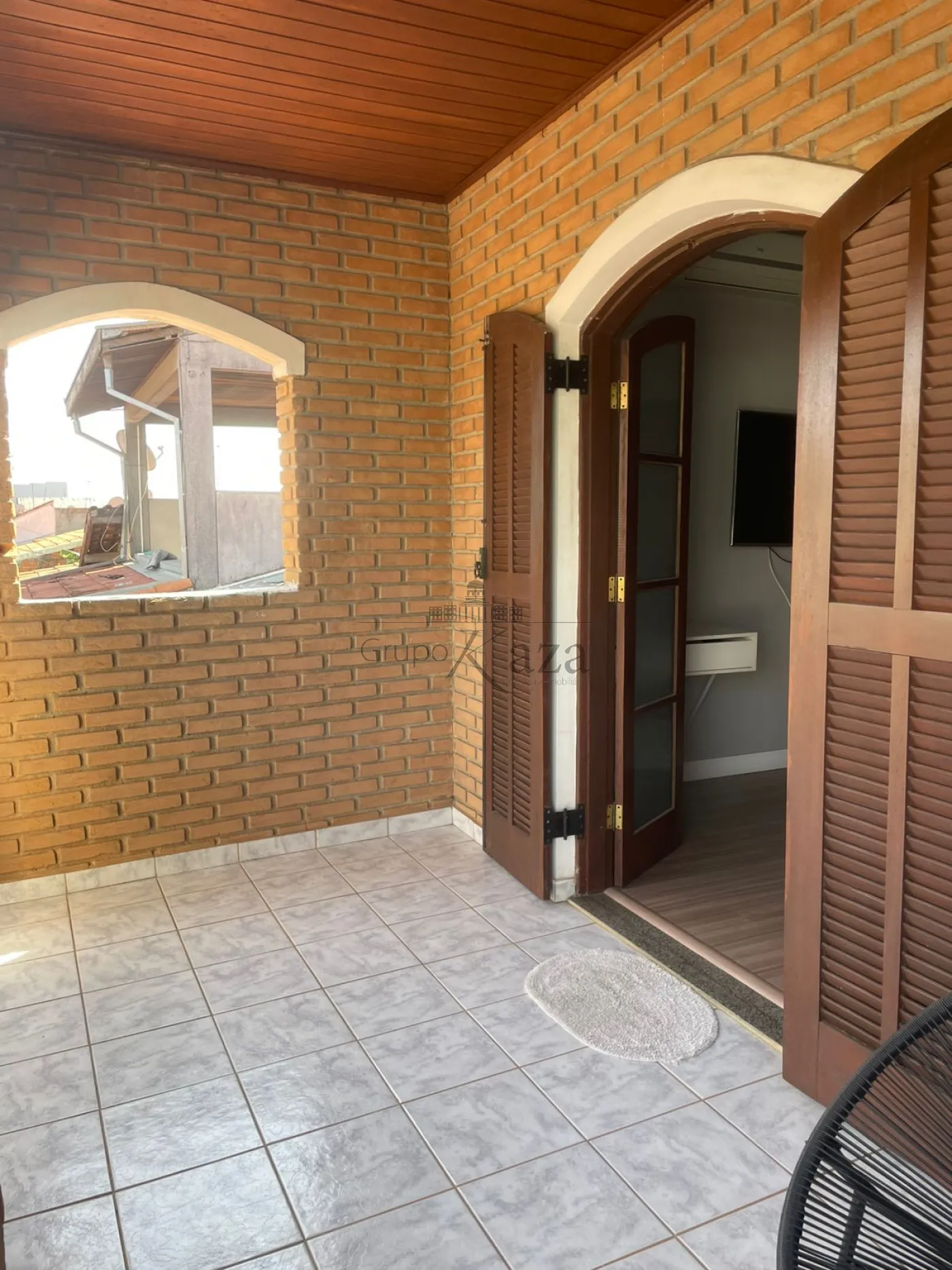 Foto 11 de Casa Padrão em Jardim Santa Inês I, São José dos Campos - imagem 11