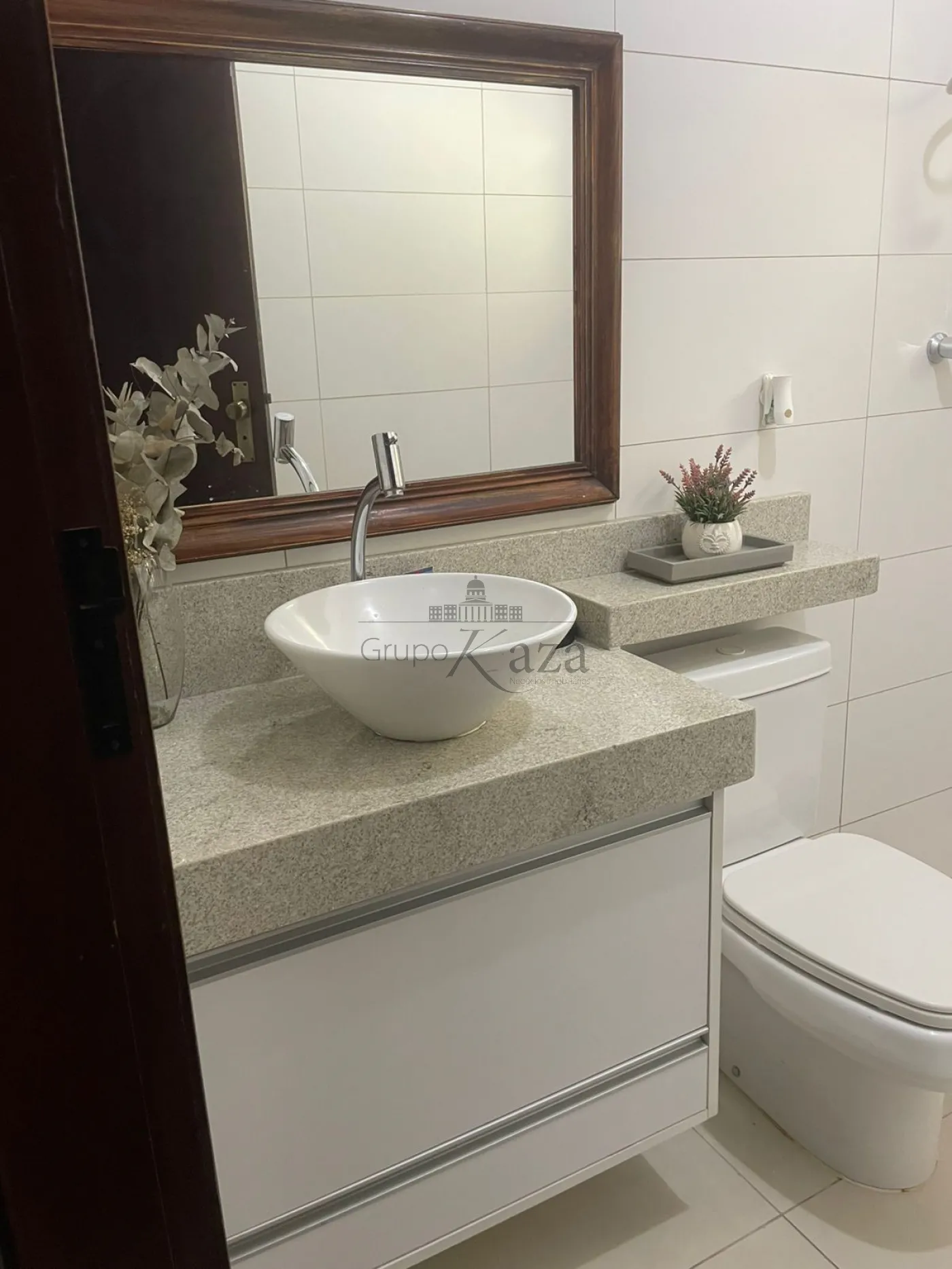 Foto 17 de Casa Padrão em Jardim Santa Inês I, São José dos Campos - imagem 17