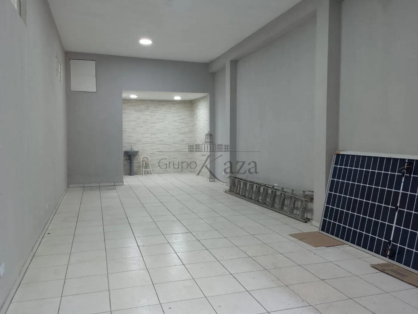 Foto 2 de Comercial Ponto Comercial em Bairro do Colonia, Jacareí - imagem 2 Foto 2 de Comercial Ponto Comercial em Bairro do Colonia, Jacareí - imagem 2