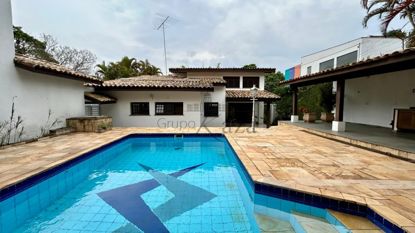 Foto 1 de Casa Comercial  Residencial em Granja Viana, Cotia - imagem 1 Foto 1 de Casa Comercial  Residencial em Granja Viana, Cotia - imagem 1