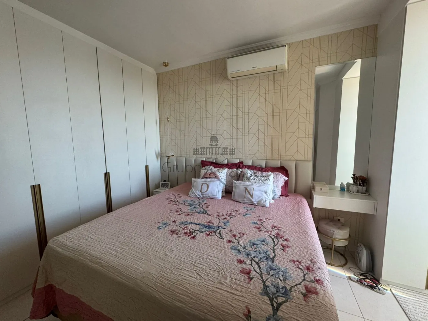Foto 14 de Casa Sobrado em Jardim das Indústrias, São José dos Campos - imagem 14