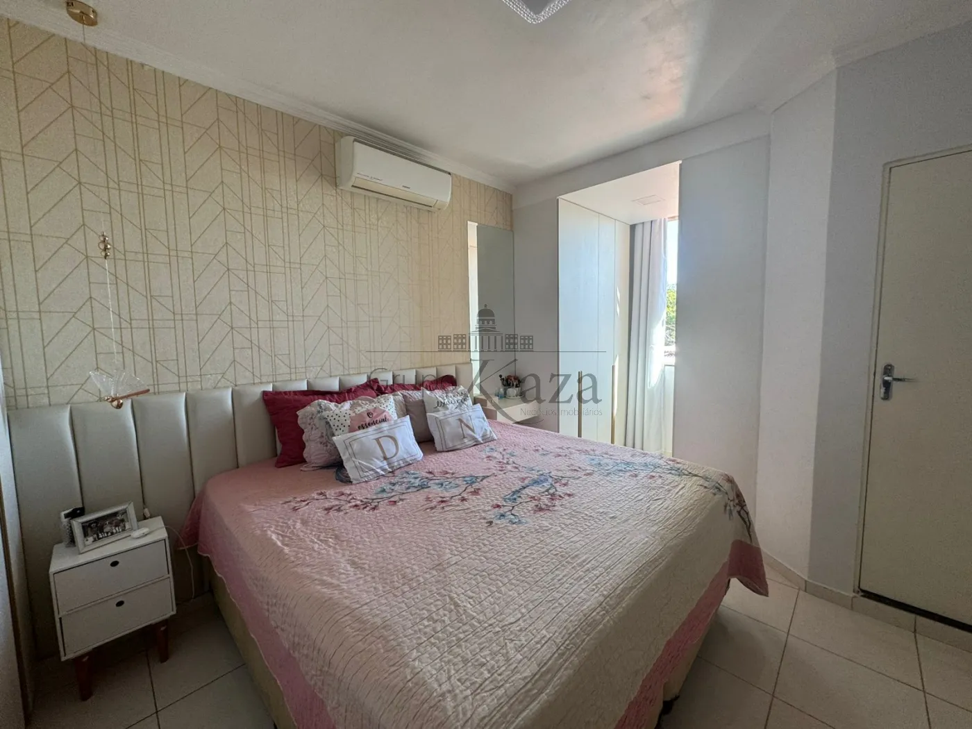 Foto 15 de Casa Sobrado em Jardim das Indústrias, São José dos Campos - imagem 15