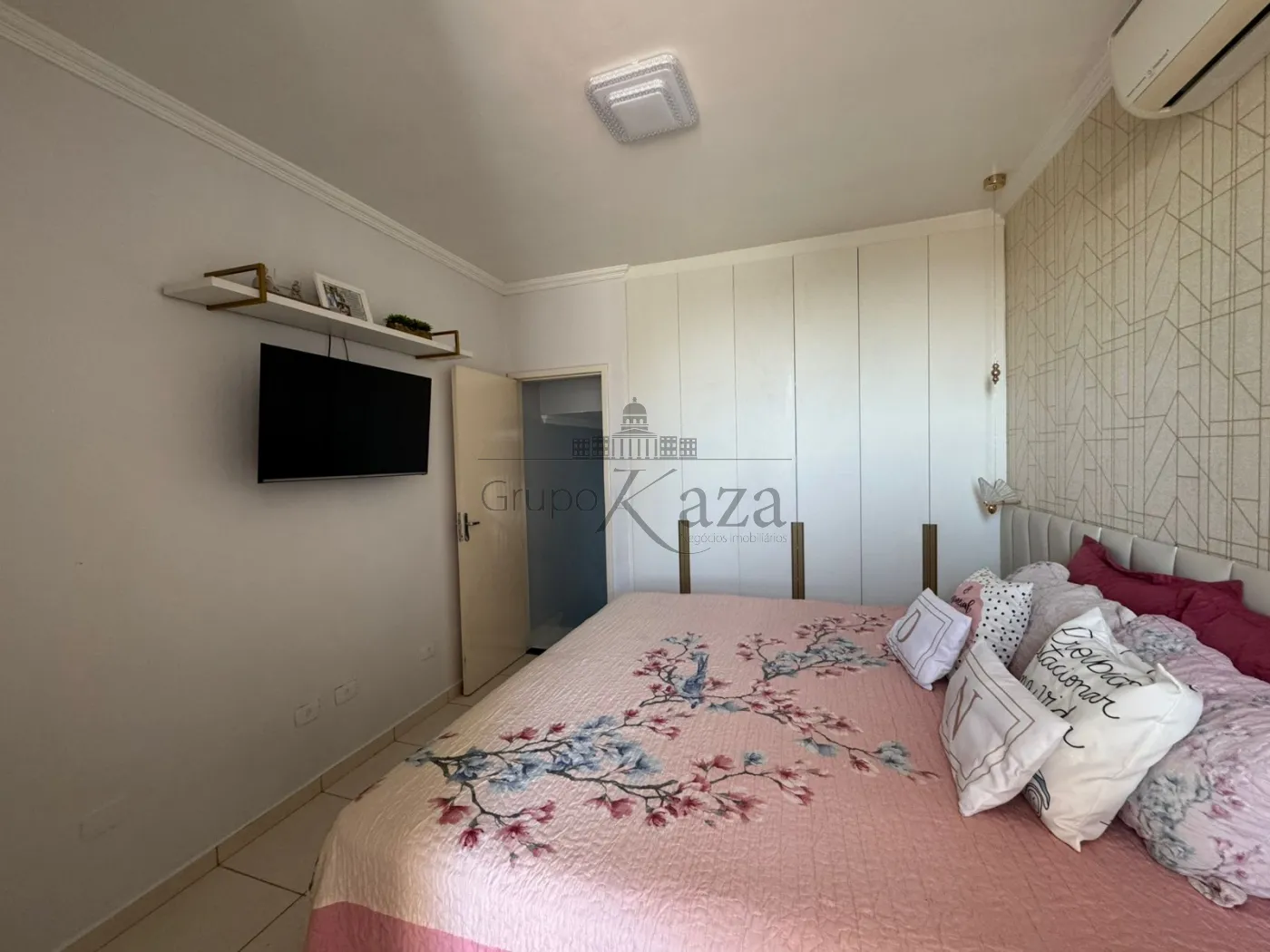 Foto 11 de Casa Sobrado em Jardim das Indústrias, São José dos Campos - imagem 11