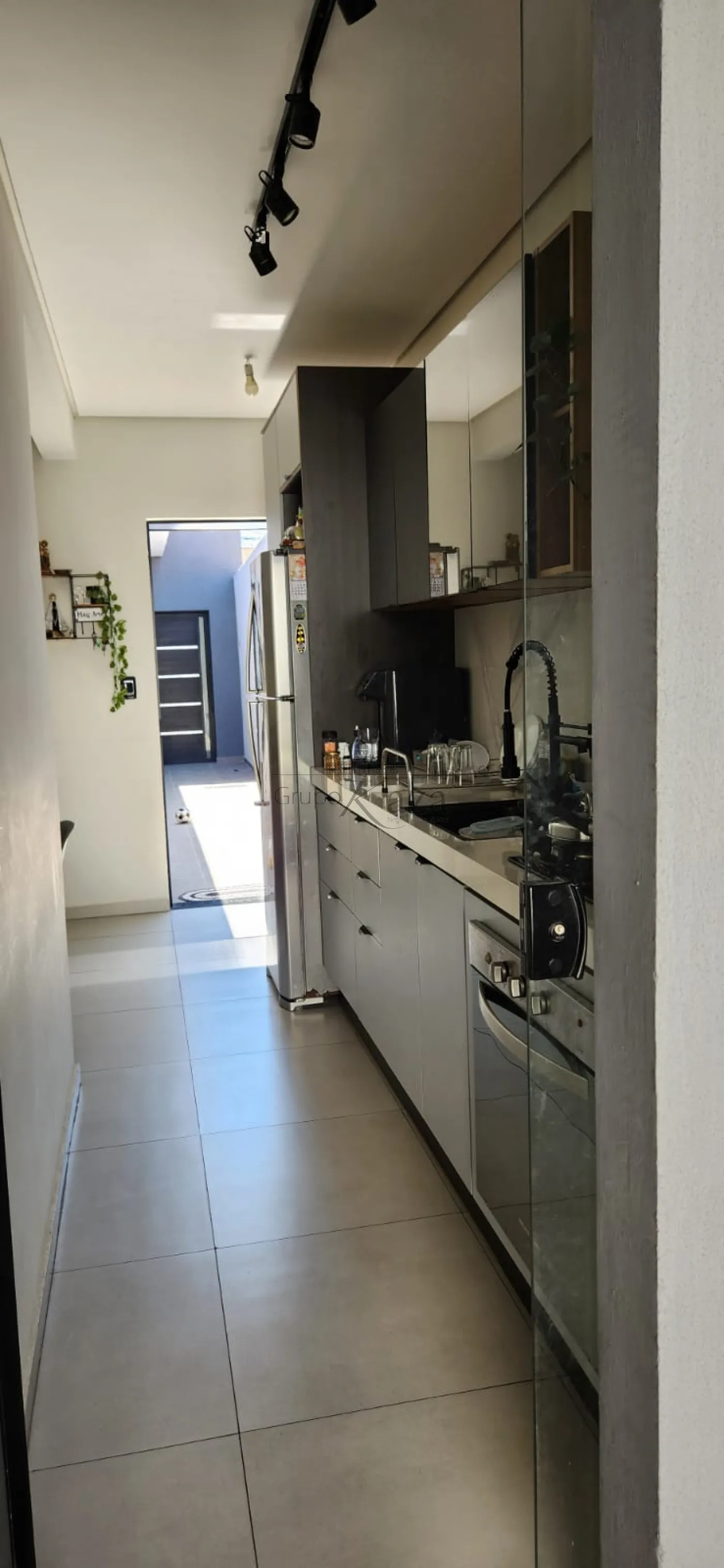 Foto 5 de Casa Padrão em Vila Indústrial, São José dos Campos - imagem 5