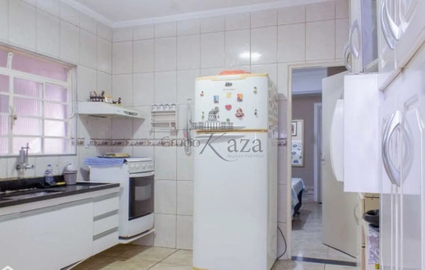 Foto 11 de Casa Sobrado em Jardim Cruzeiro do Sul, São José dos Campos - imagem 11