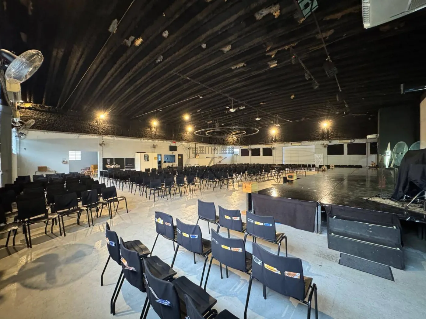 Foto 1 de Comercial Galpão em Jardim Santa Maria, Jacareí - imagem 1 Foto 1 de Comercial Galpão em Jardim Santa Maria, Jacareí - imagem 1