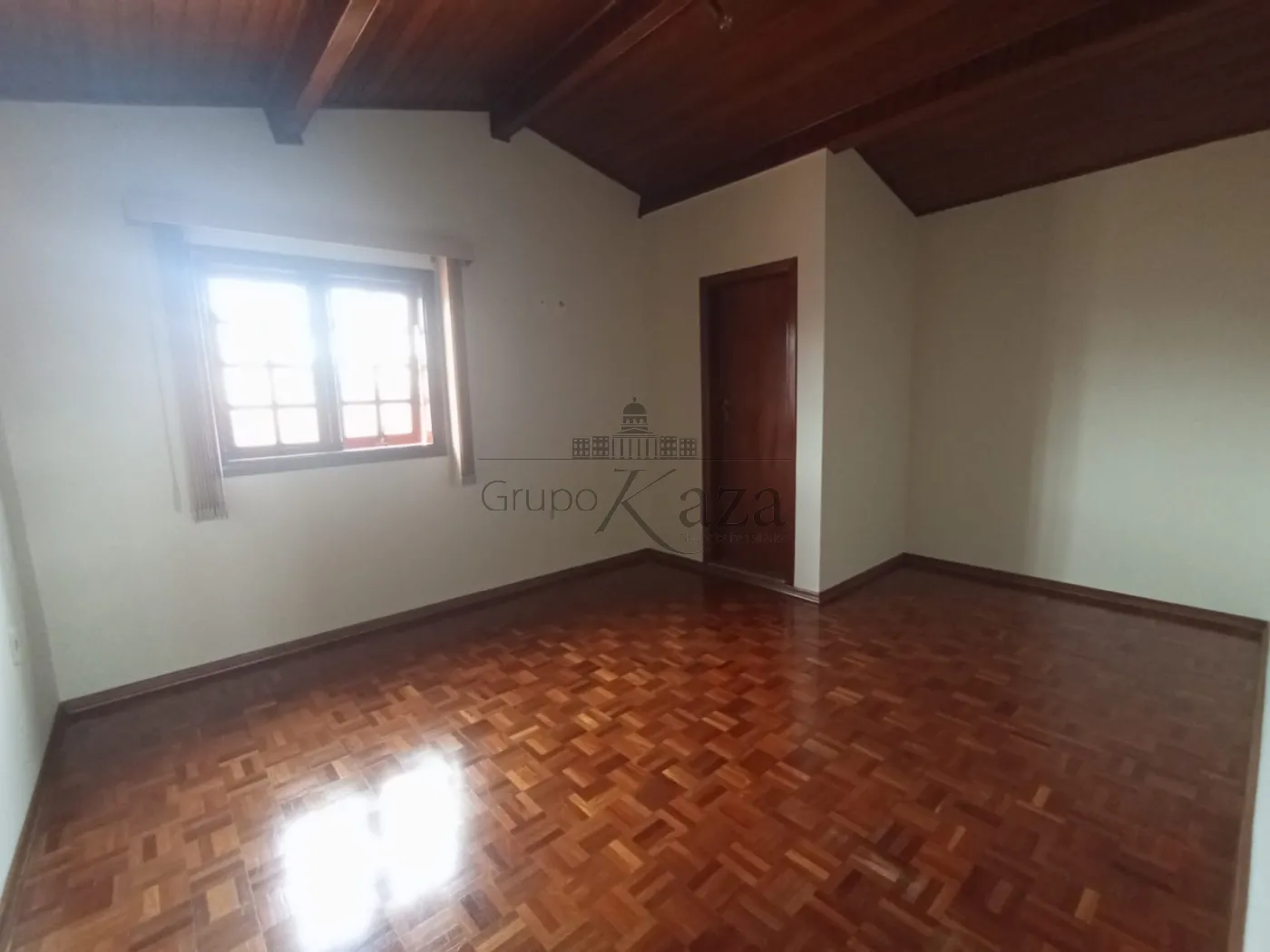 Foto 8 de Casa Padrão em Bosque dos Eucaliptos, São José dos Campos - imagem 8