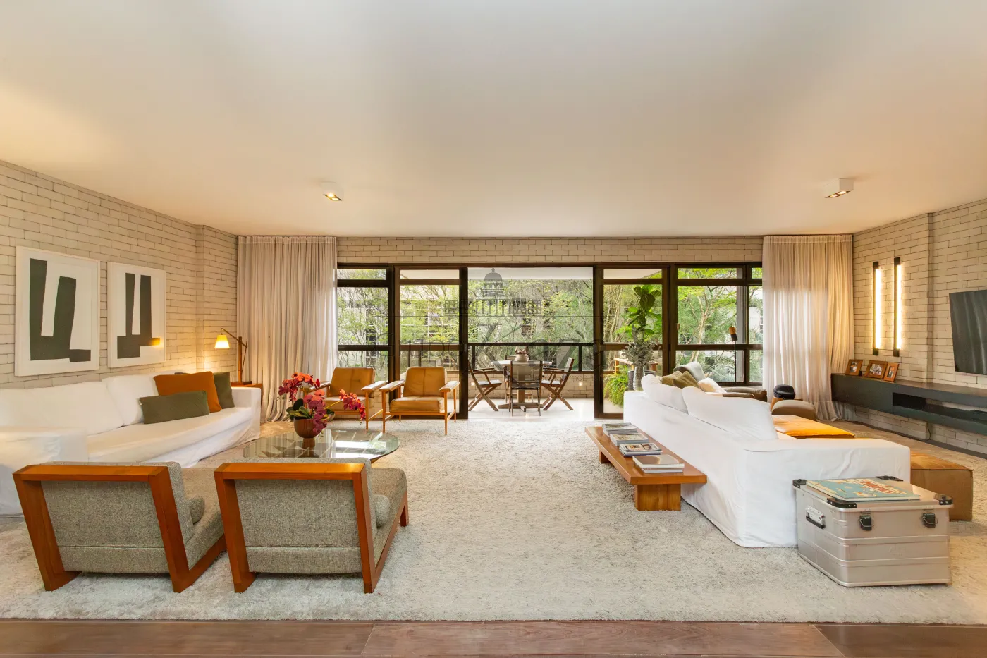 Foto 1 de Apartamento Padrão em Jardim Europa, São Paulo - imagem 1 Foto 1 de Apartamento Padrão em Jardim Europa, São Paulo - imagem 1