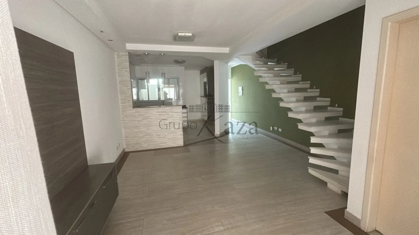 Foto 2 de Casa Condomínio em Jardim Santa Maria, Jacareí - imagem 2