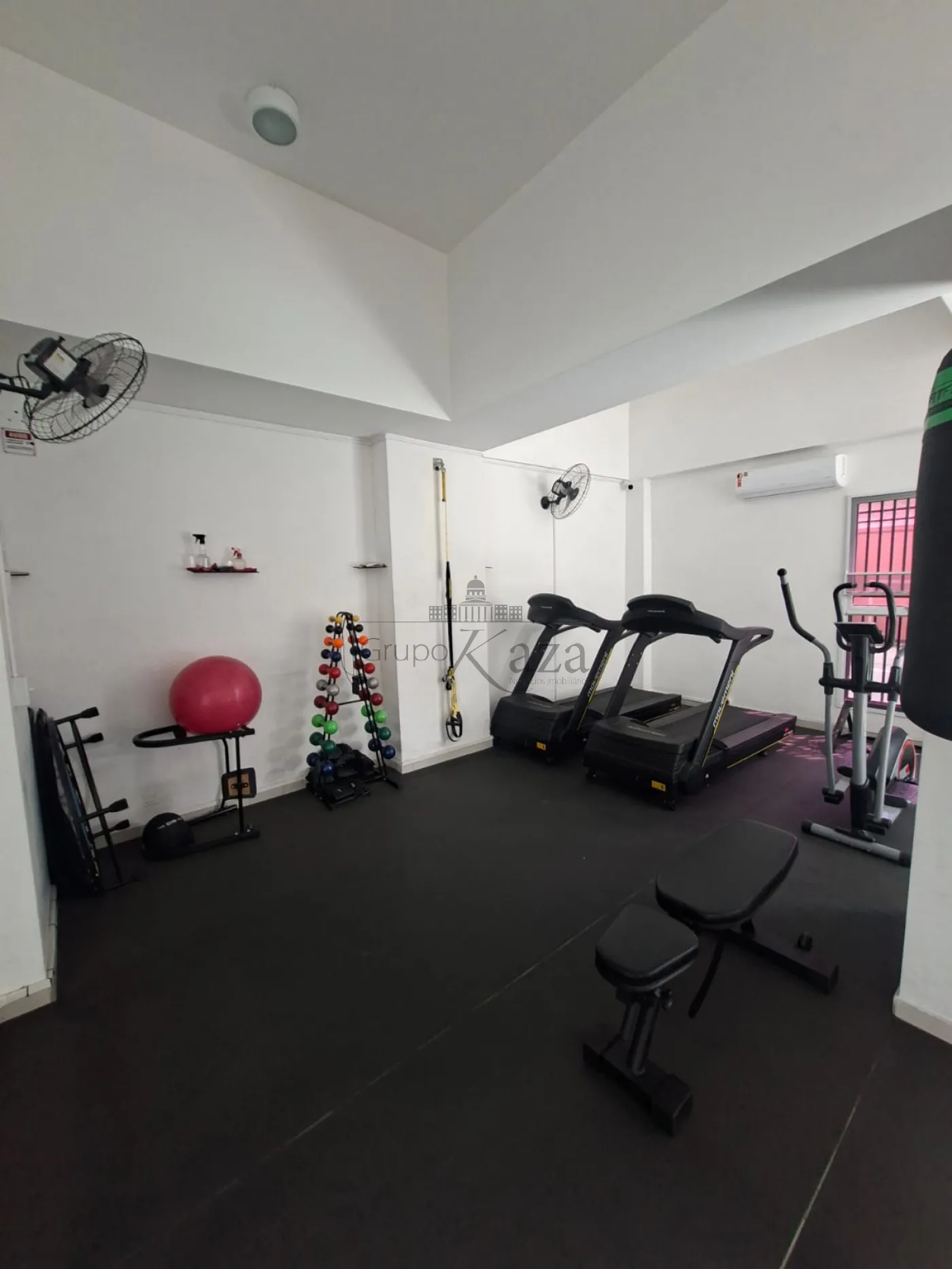 Foto 27 de Apartamento Padrão em Parque Santo Antônio, Jacareí - imagem 27