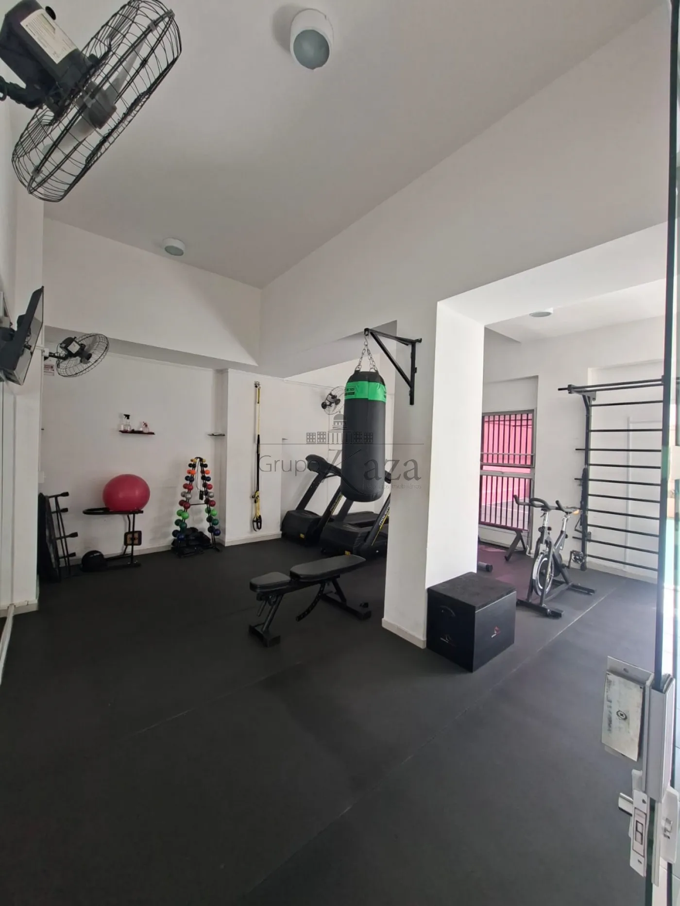 Foto 28 de Apartamento Padrão em Parque Santo Antônio, Jacareí - imagem 28