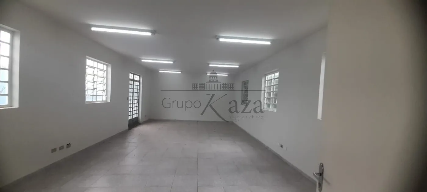 Foto 2 de Comercial Sobreloja em Parque Industrial, São José dos Campos - imagem 2 Foto 2 de Comercial Sobreloja em Parque Industrial, São José dos Campos - imagem 2