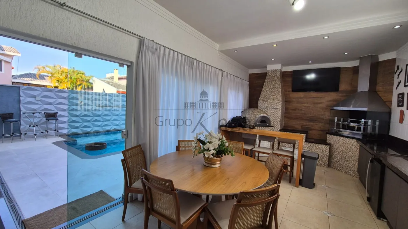 Foto 2 de Casa Condomínio em Jardim Califórnia, Jacareí - imagem 2